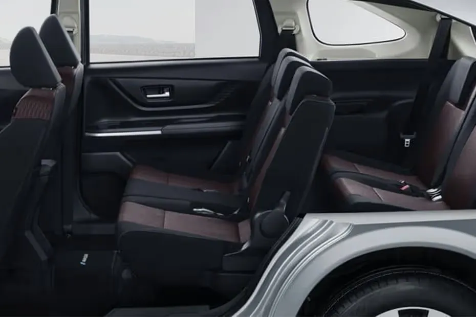 Kursi belakang avanza